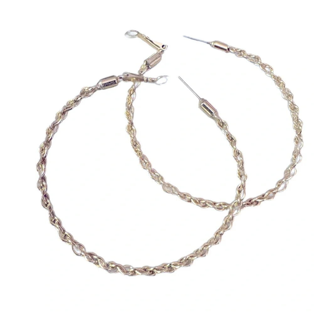 No Brand Gold Hoop Earrings - Picture 1 of 2